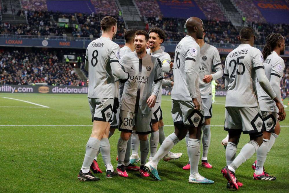 法甲直播_3-2到3-0!法甲8冠王太狠法甲直播,3次掀翻巴黎,法甲90亿对决+CCTV5直播