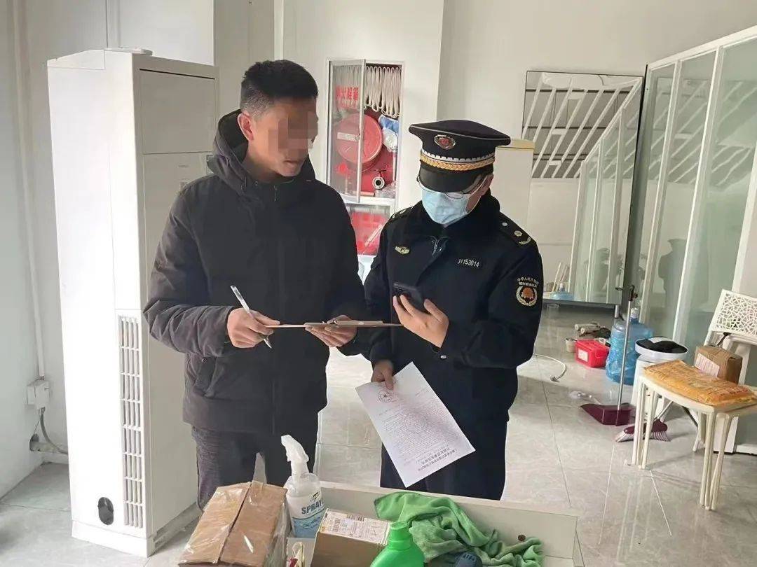 皇冠信用网代理出租_奉贤城管执法主动出击皇冠信用网代理出租,严厉查处房产中介违规代理共有产权保障住房出租行为!