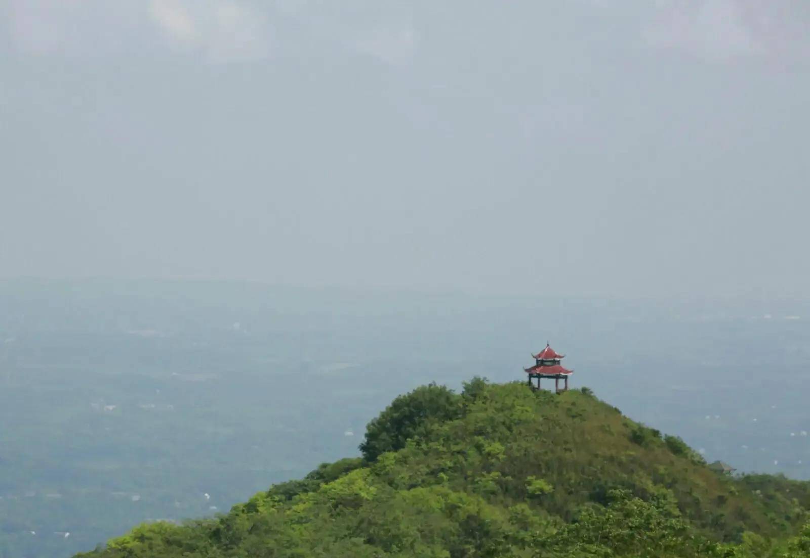 皇冠登一登二登三区别_旅游日记 之三 (登太阳山游记)