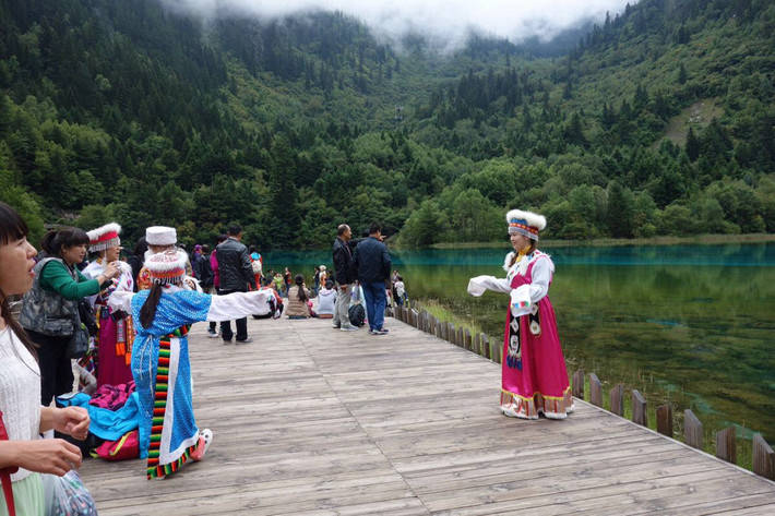 如何找当地皇冠代理_四川旅游攻略:如何规划四川最佳旅行路线?找当地私人地陪导游解决如何找当地皇冠代理!