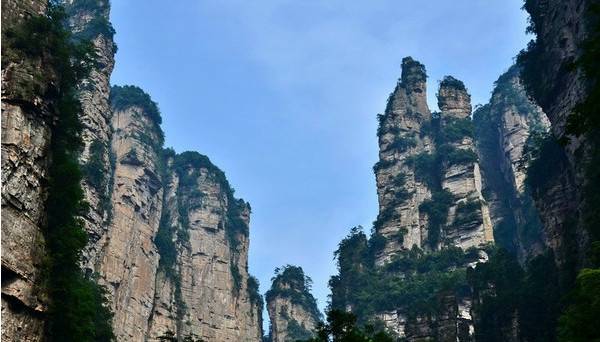 如何找当地皇冠代理_张家界旅游攻略:如何规划张家界最佳旅行路线?找当地私人地陪导游解决如何找当地皇冠代理!