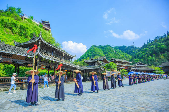 如何找当地皇冠代理_贵州旅游攻略:如何规划贵州最佳旅行路线?找当地私人地陪导游解决如何找当地皇冠代理!