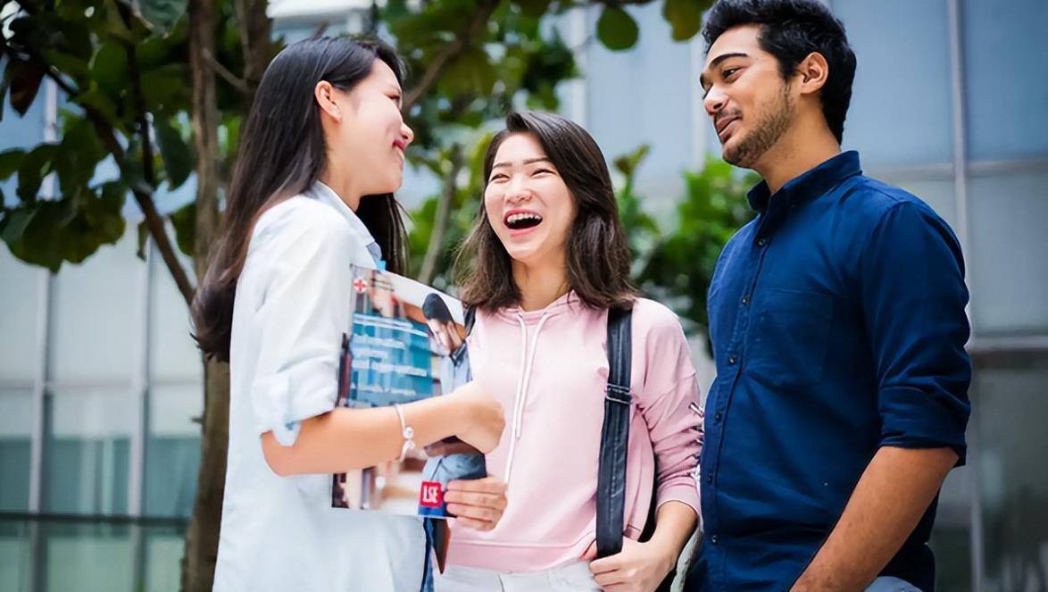 介绍个信用网址多少_留学马来西亚一年花费多少介绍个信用网址多少?四个方面详细介绍