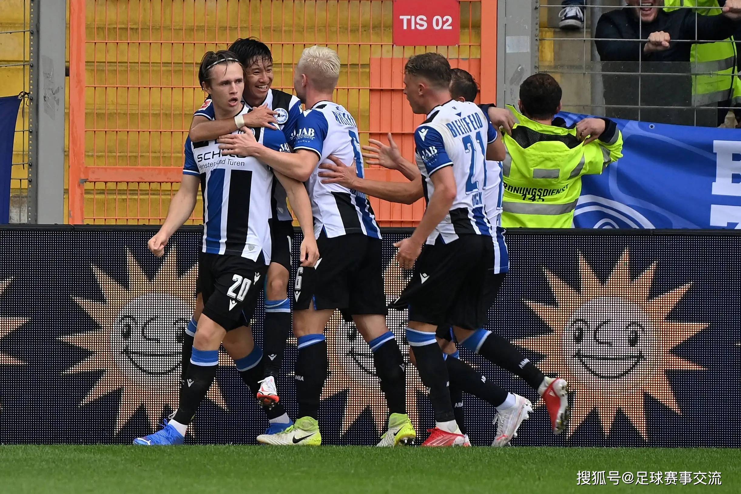 本菲卡足球_今日足球:莱比锡红牛vs科隆 本菲卡vs卡萨皮亚