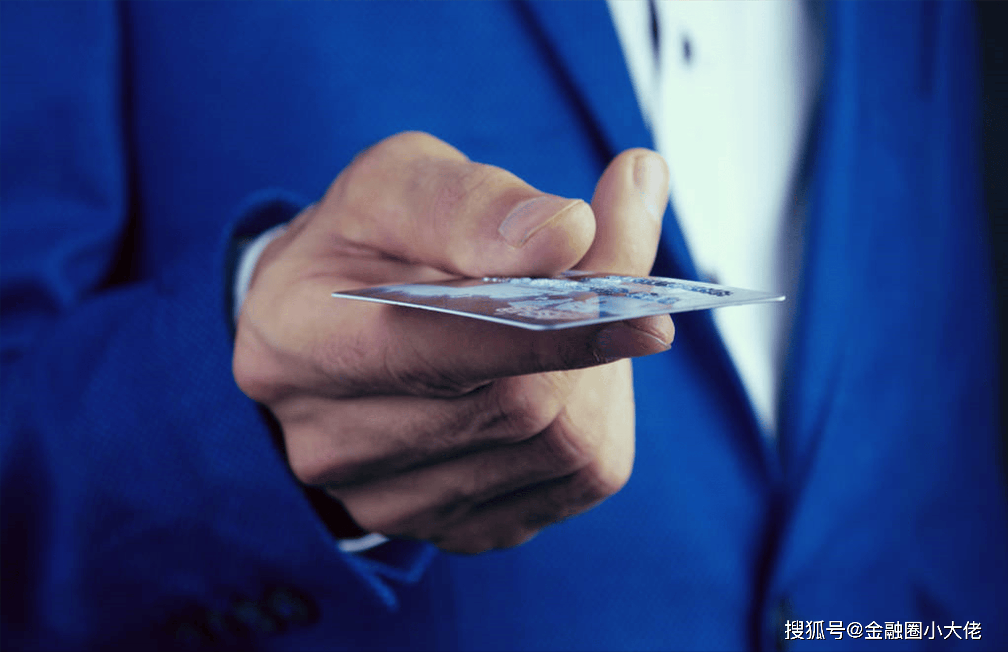 皇冠信用网代理平台_撤销信用卡中心!互联网金融平台强势崛起皇冠信用网代理平台,银行被迫改变策略