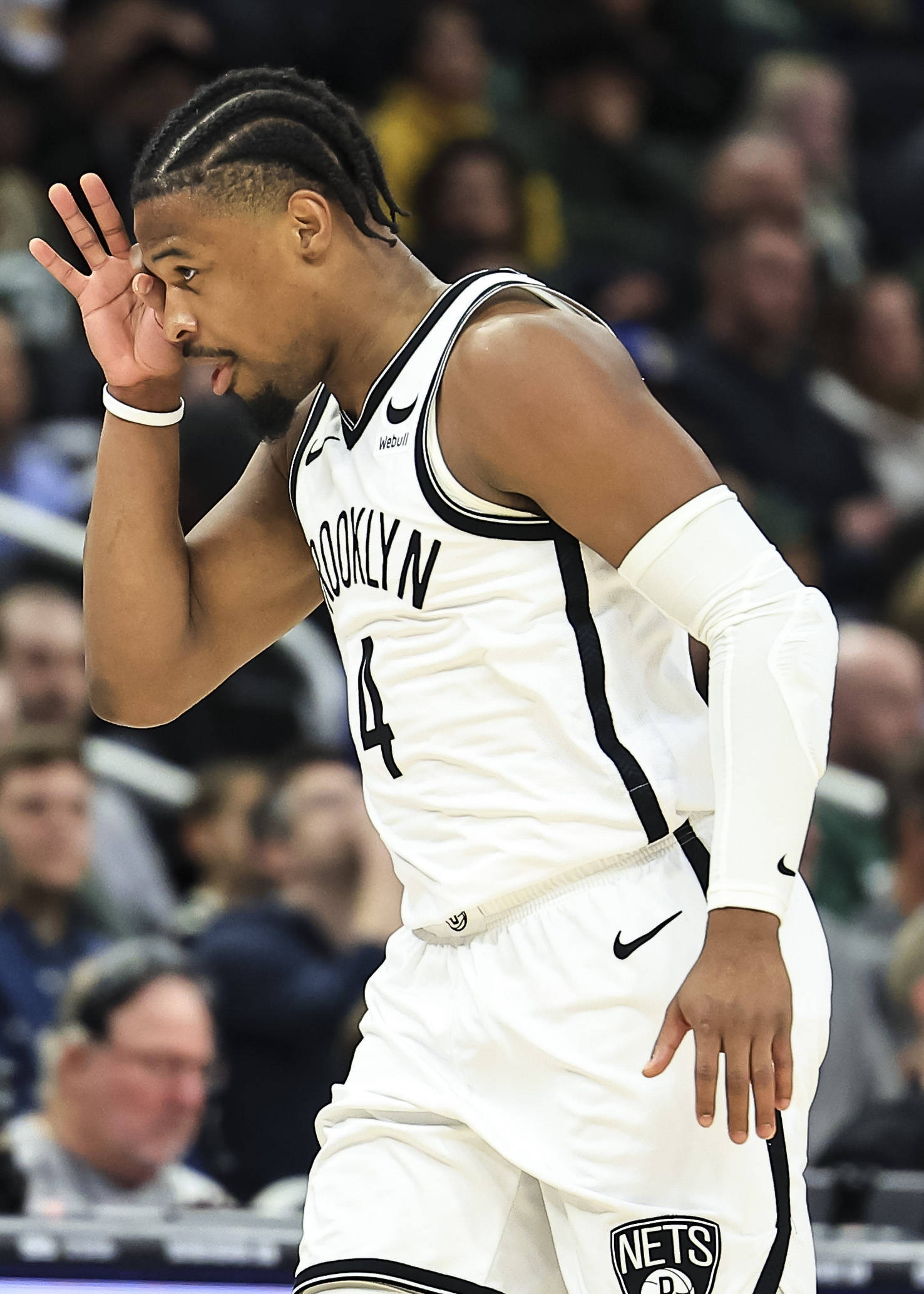 篮球投注网_篮球——NBA常规赛:雄鹿胜篮网