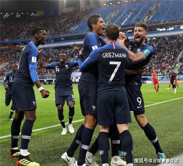 意大利vs阿尔巴尼亚_国际赛:意大利vs波黑 法国vs加拿大