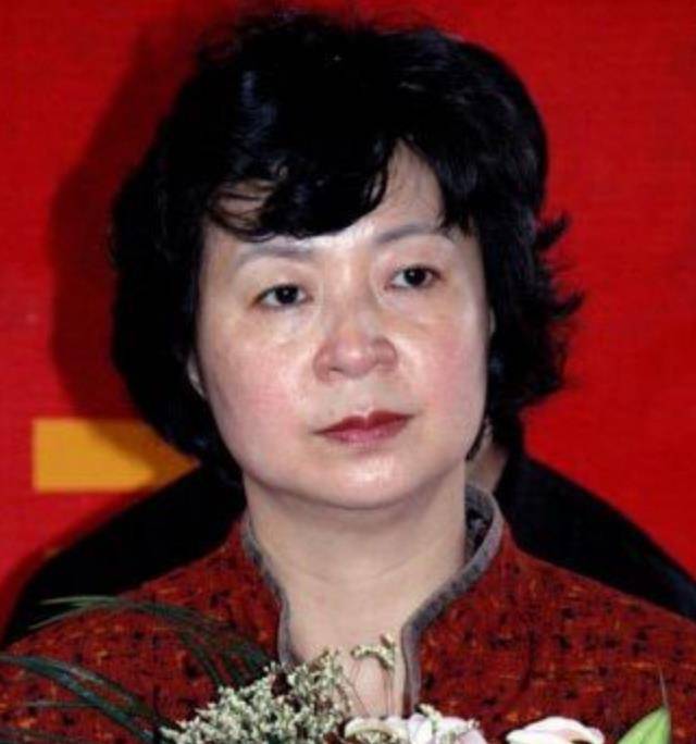 德国-澳大利亚_童玲:战胜曹燕华后退役德国-澳大利亚,远赴德国打球,后拒绝代表澳大利亚出战