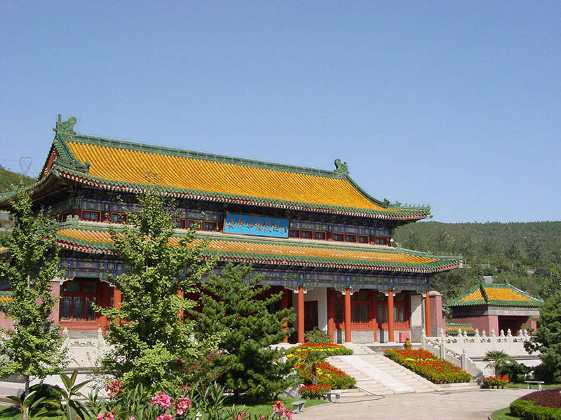 皇冠最新地址_万佛华侨陵园地址在哪皇冠最新地址?万佛华侨陵园最新价格多少?