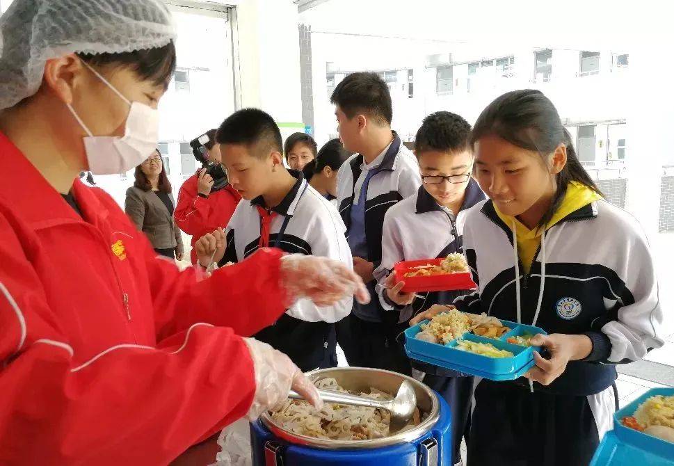 皇冠信用网会员如何申请_深圳一区回应公办中小学自建食堂建议皇冠信用网会员如何申请,并公布改造时间表