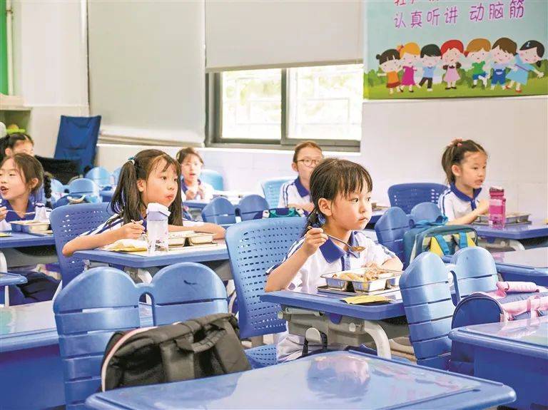 皇冠信用网会员如何申请_深圳一区回应公办中小学自建食堂建议皇冠信用网会员如何申请,并公布改造时间表