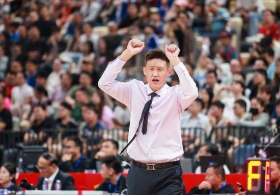 皇冠信用网怎么申请_周鹏:可能自己不太合适当主教练 现实给了皇冠信用网怎么申请我一巴掌