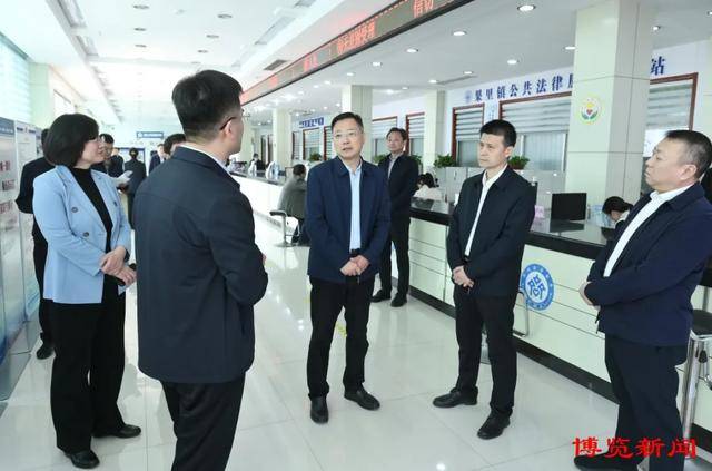 皇冠信用盘押金多少_淄博市委书记马晓磊接访:要确保群众诉求有人应、问题有人管、困难有人帮