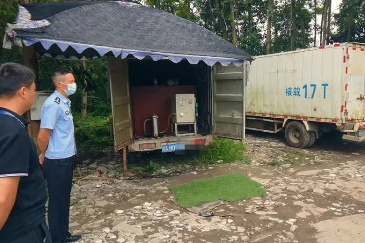 皇冠信用网代理登3_11人被刑拘皇冠信用网代理登3,成都大邑公安捣毁一非法经营成品油犯罪团伙