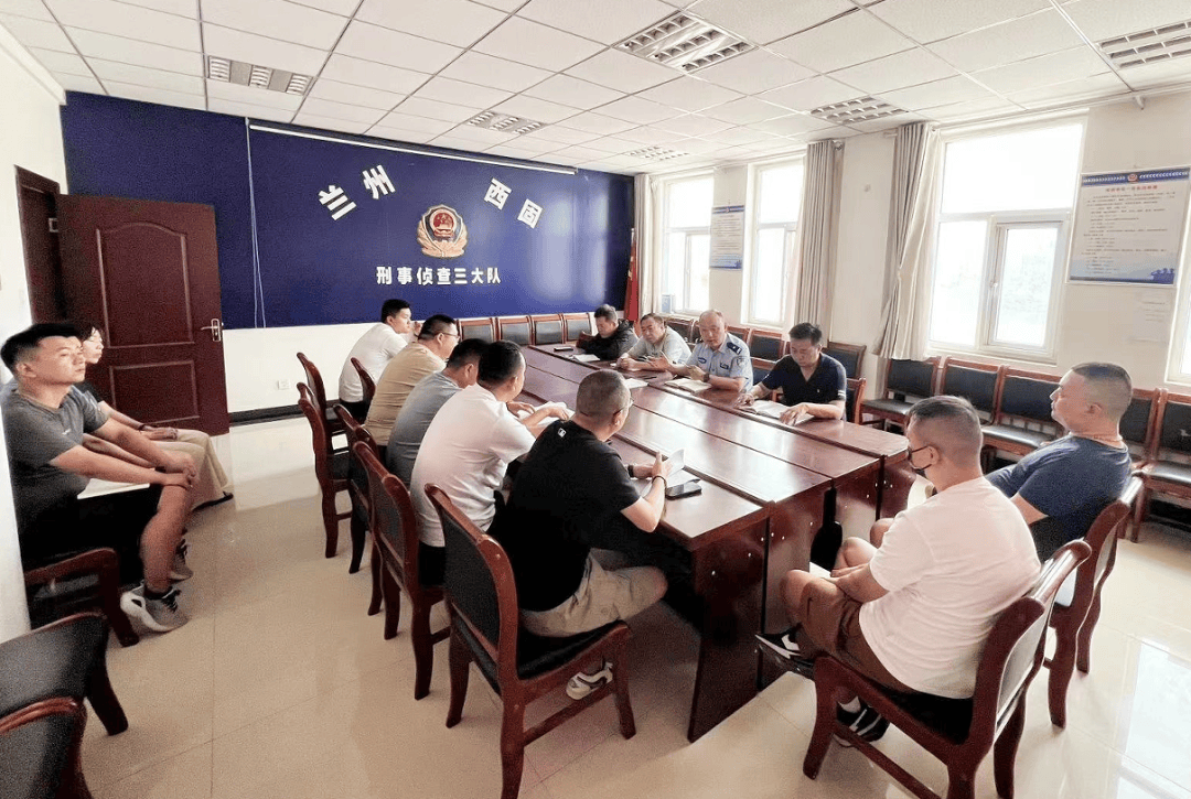皇冠信用网在线开户_毕业就背上巨额债务皇冠信用网在线开户,400余人为进好单位,被骗8000万元