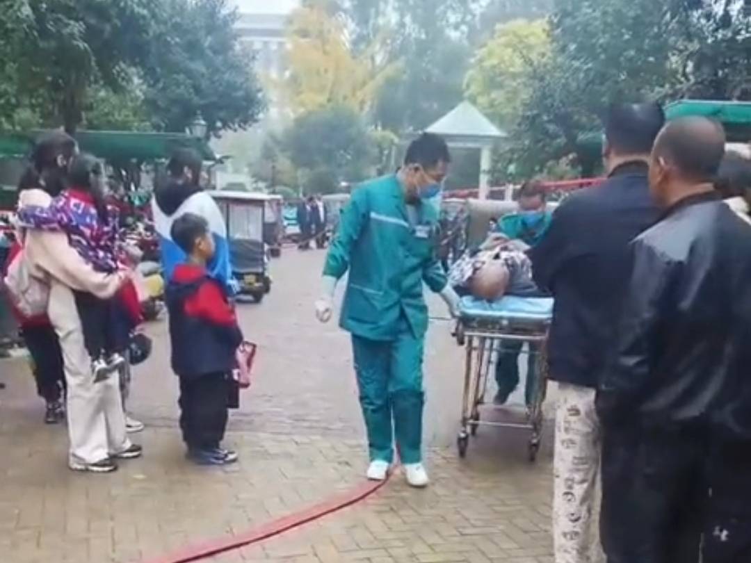 皇冠信用網足球代理_河南许昌一小区发生爆炸传出巨响 当地回应:有人受伤皇冠信用網足球代理,已送医治疗