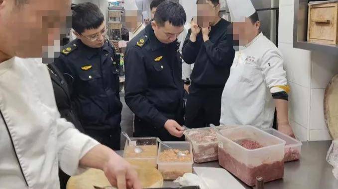 皇冠信用出租_上海这些餐厅被曝光皇冠信用出租,居然在食物里加亚硝酸盐,坑骗老人的“神药神器”被端