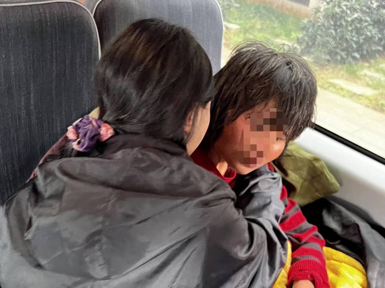 体育皇冠信用网站_云南一哈尼族女子失踪十多年体育皇冠信用网站,北京房山蓝天救援队偶遇并护送回乡