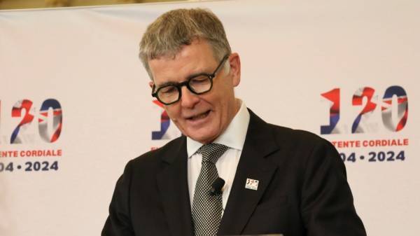 皇冠信用盘代理申请_英国情报头子:如果普京赢了皇冠信用盘代理申请,中国会好好掂量