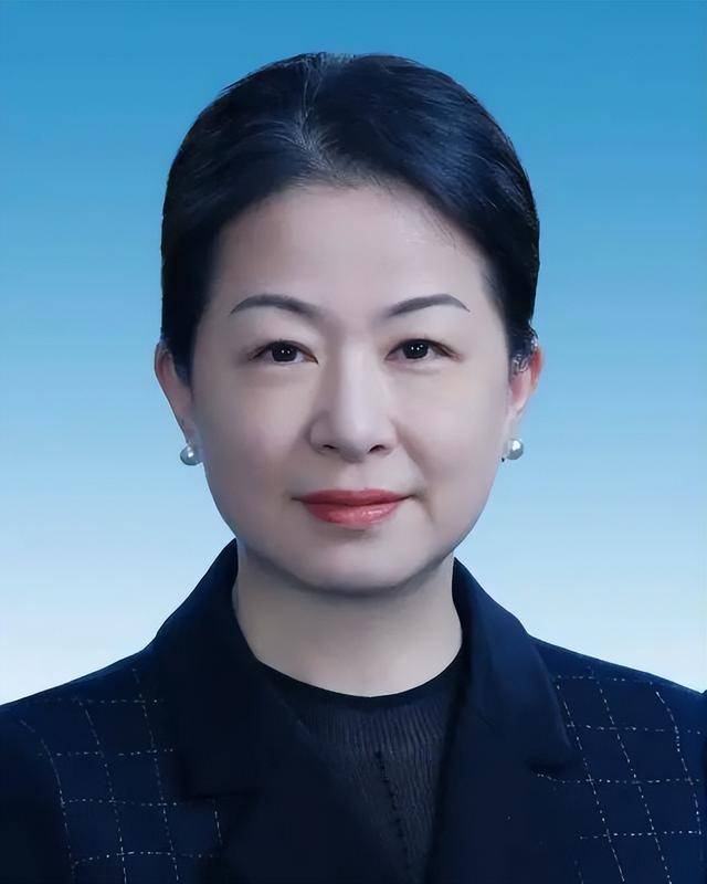 信用网如何申请_她任省财政厅厅长(附简历)