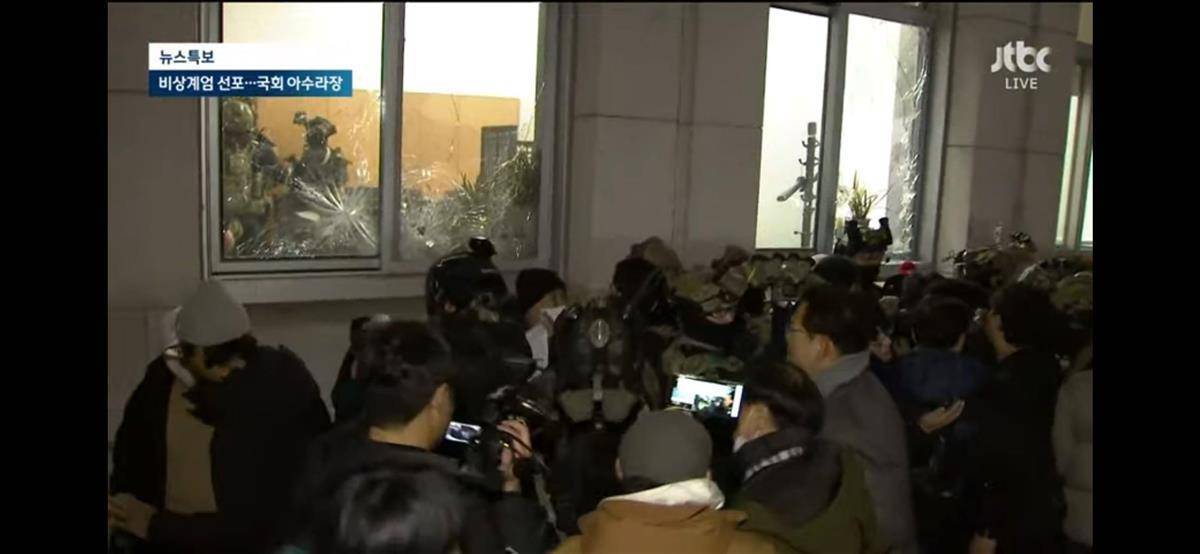 如何代理皇冠信用网_参与戒严的部队被韩国媒体认出如何代理皇冠信用网,为707特种部队,是《太阳的后裔》中的原型