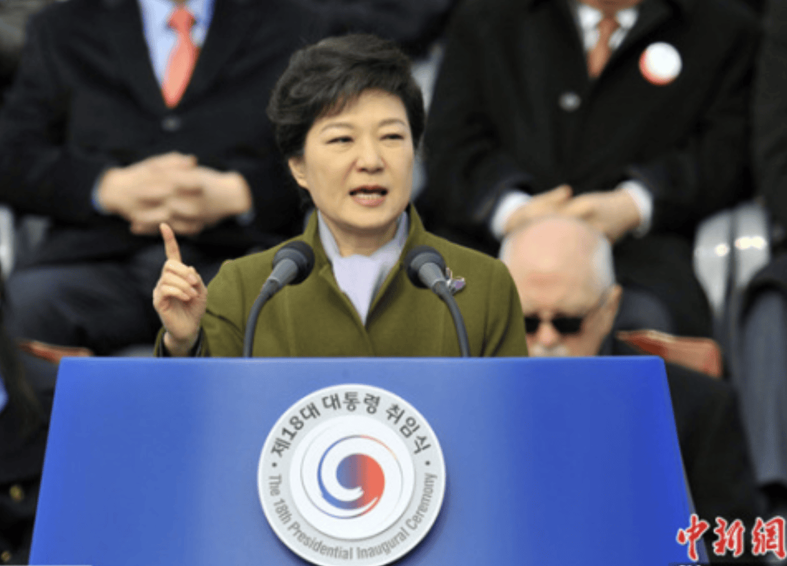 如何申请皇冠信用盘_韩国总统尹锡悦上午道歉下午躲过弹劾如何申请皇冠信用盘,能逃过可判死刑的“叛国罪”吗?