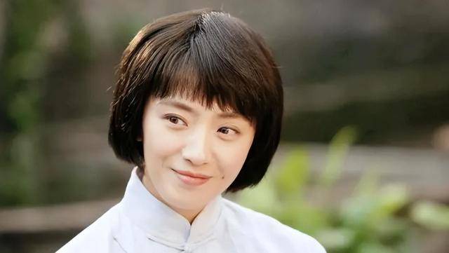 如何注册皇冠足球代理_“戏里”是父女如何注册皇冠足球代理,“戏外”是夫妻,他们关系公开时,孩子都8岁了