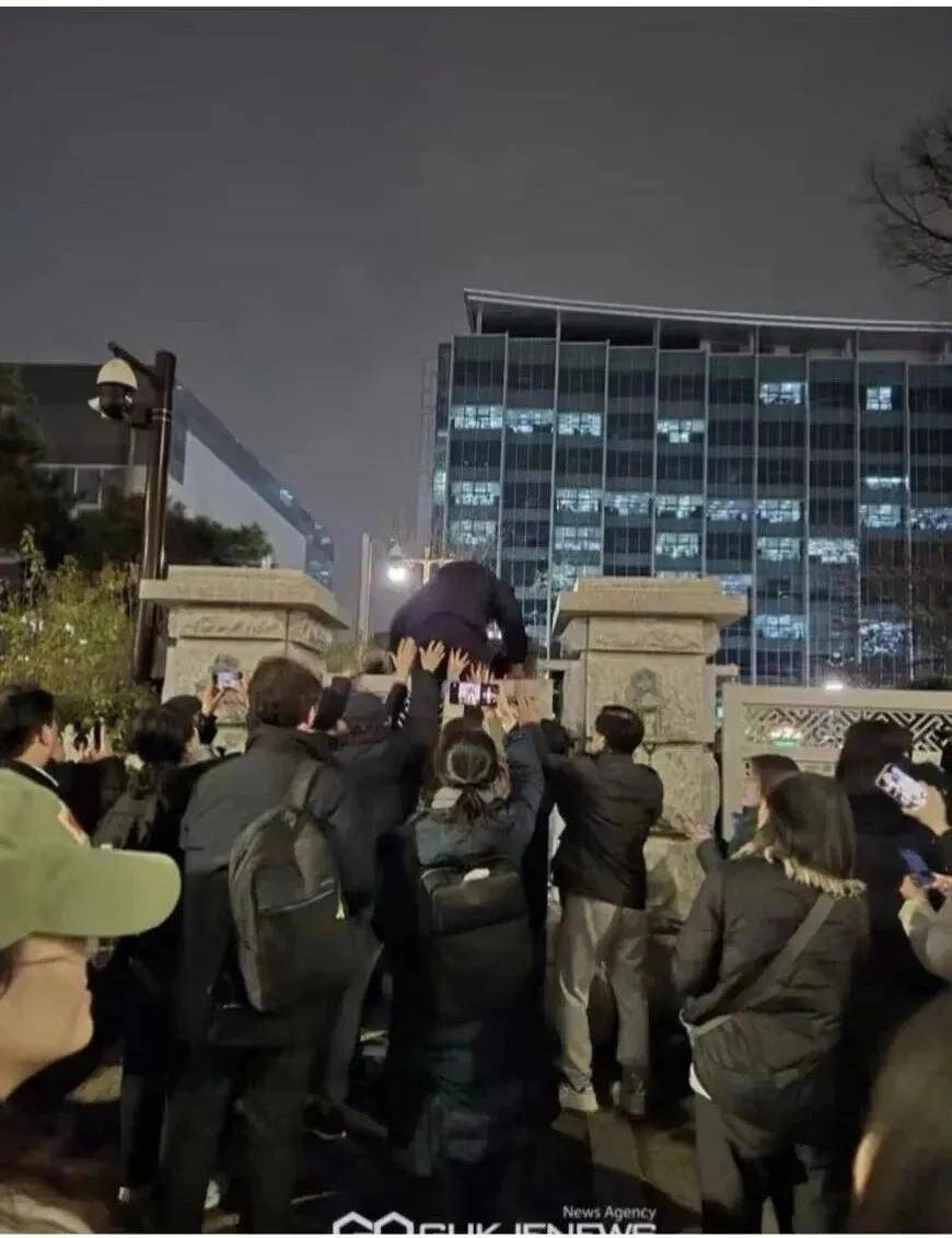 皇冠信用网押金多少_韩国政变“惊天大瓜”!尹锡悦挑衅金正恩皇冠信用网押金多少,想假扮朝军潜入首尔?