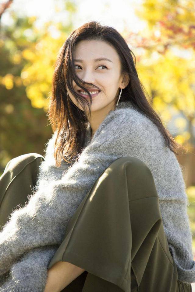 皇冠足球平台代理_端庄美丽的东北姑娘皇冠足球平台代理,演9次女一号没红,如今终于红了