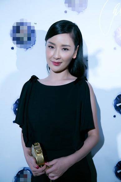 皇冠信用网网址_演员孙宁皇冠信用网网址,与王学兵离婚10年后,前夫家庭美满,她却至今婚姻成谜