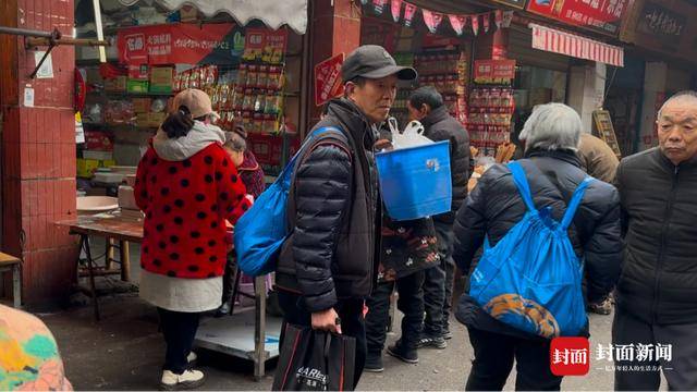 皇冠信用需要押金吗_成都“买菜大军”乘地铁到资阳灌香肠 “相因”背后还有什么吸引力皇冠信用需要押金吗?丨封面头条