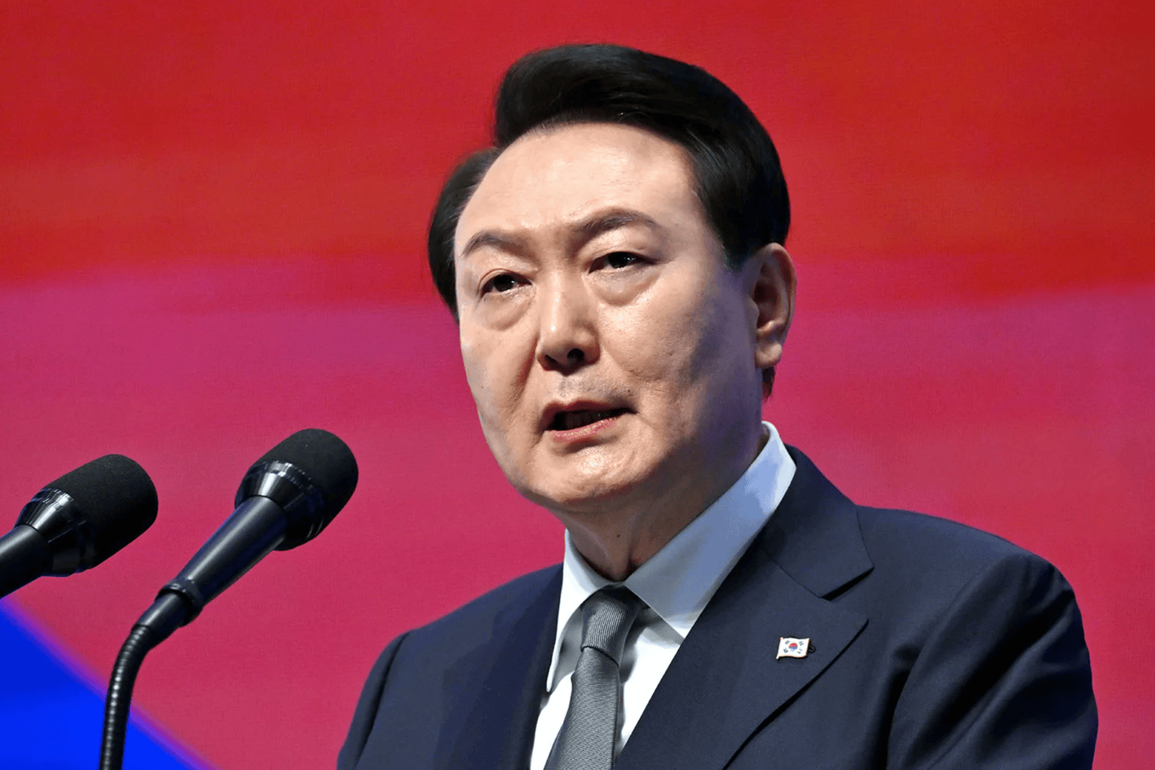 皇冠球盘怎么做代理_韩总统尹锡悦手机通话记录被查皇冠球盘怎么做代理,第一夫人被曝“戒严当天从整形医院匆忙返回官邸”