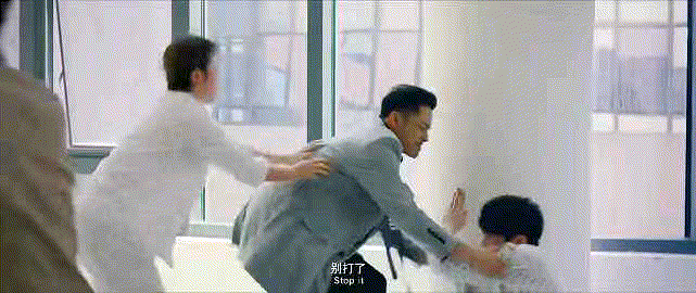 皇冠信用开户_父亲是央视“一哥”皇冠信用开户,他低调娶影后之女,39岁生一女成人生赢家