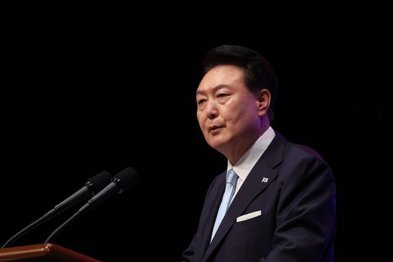 皇冠集团_韩国法院对尹锡悦发布逮捕令皇冠集团!专家称仍可能通过安全部门反抗