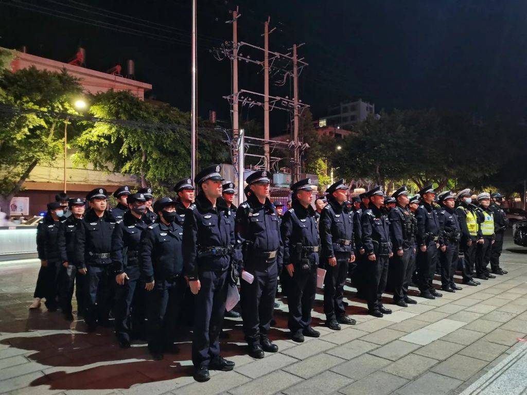 皇冠会员开户申请_昆明出动两千余名警力检查重点区域皇冠会员开户申请,整改115个问题隐患