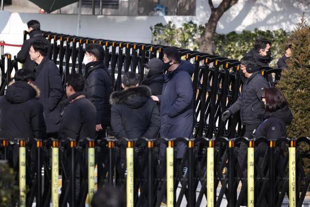 西班牙冠軍_韩国政坛一夜大乱!150人冲进总统府西班牙冠軍,尹锡悦组织一万支持者拒捕