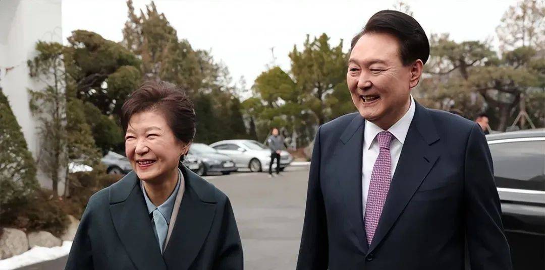 皇冠信用网网址_大结局来了?数千人将逮捕尹锡悦皇冠信用网网址,亲尹韩军被命令不许出手增援
