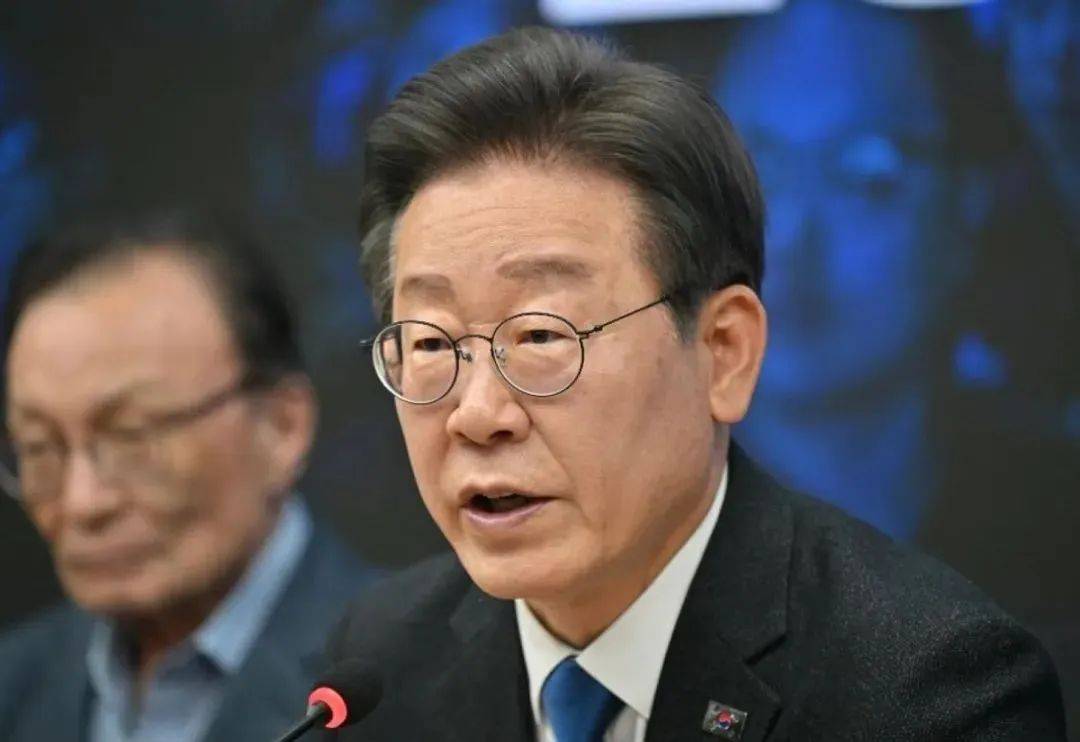 皇冠信用网网址_大结局来了?数千人将逮捕尹锡悦皇冠信用网网址,亲尹韩军被命令不许出手增援
