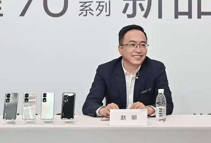 皇冠足球网_荣耀IPO关键阶段“换帅”:赵明辞任CEO 前华为悍将接任