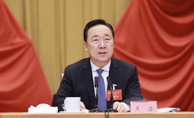 皇冠足球网_王浩、彭佳学皇冠足球网,当选新职
