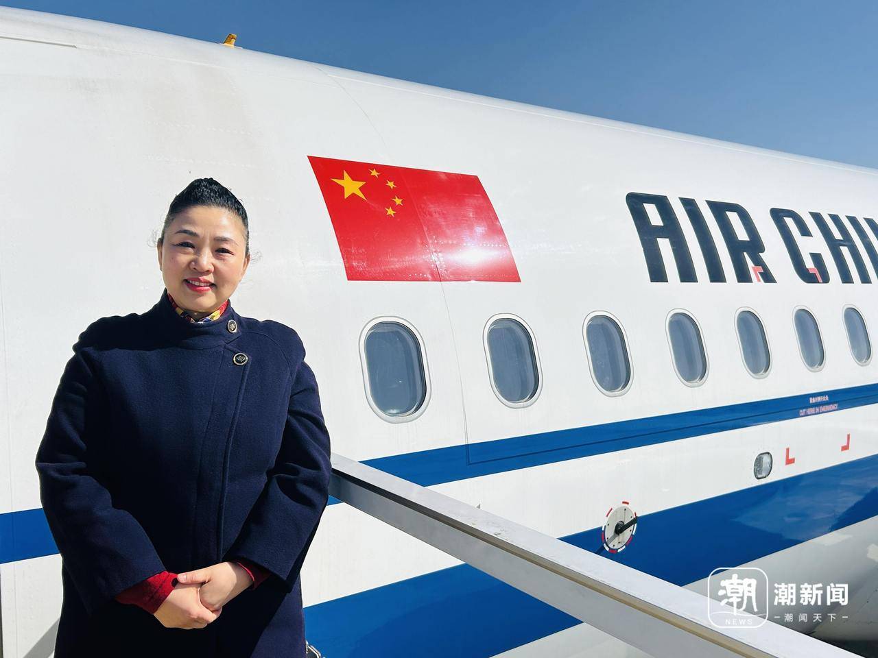 美国-赞比亚_飞了36年美国-赞比亚,浙江第一代空姐迎来最后一个春运:我送旅客回家团圆