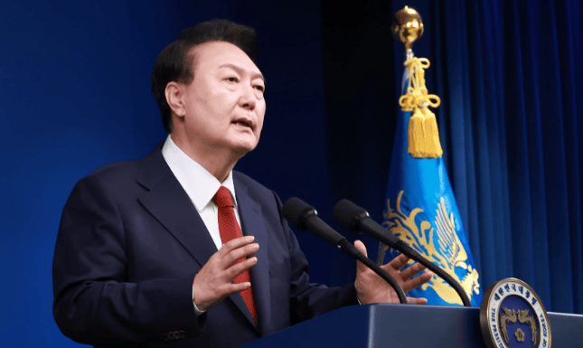 奥运会足球_美军突然逮捕99名中国人?韩媒为给尹锡悦脱罪奥运会足球,造谣造到美军头上