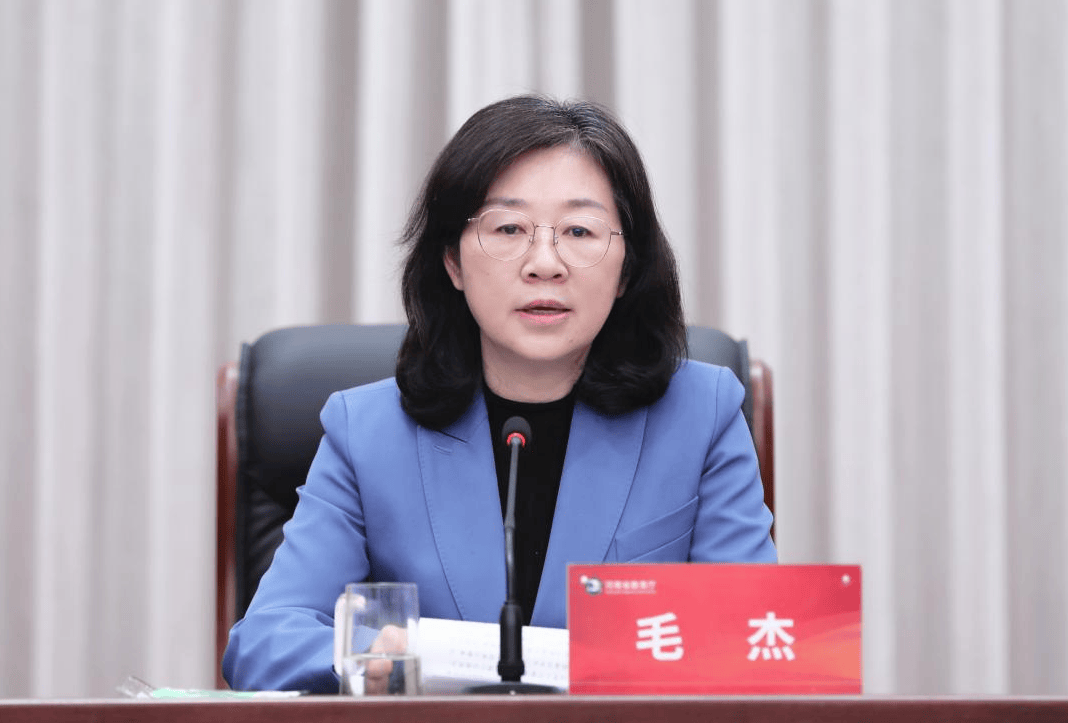 皇冠信用網代理申请
_毛杰任河南省政协副秘书长皇冠信用網代理申请
,曾任省教育厅厅长