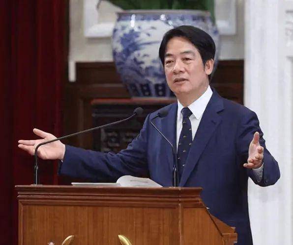 皇冠信用网会员账号
_福建军港集结重兵皇冠信用网会员账号
,大陆围岛演习成常态,美台勾连难补台湾短板