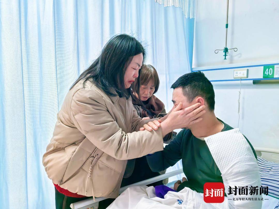 信用网皇冠申请注册
_真实版“因祸得福” !男子车祸住院不知自己是谁信用网皇冠申请注册
,护士长抽丝剥茧找到失联18年家人