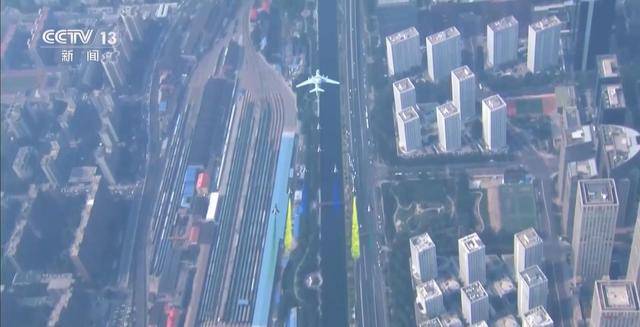 皇冠信用网
_歼-10的27年奋飞路:从国产“争气机”到“空中多面手”