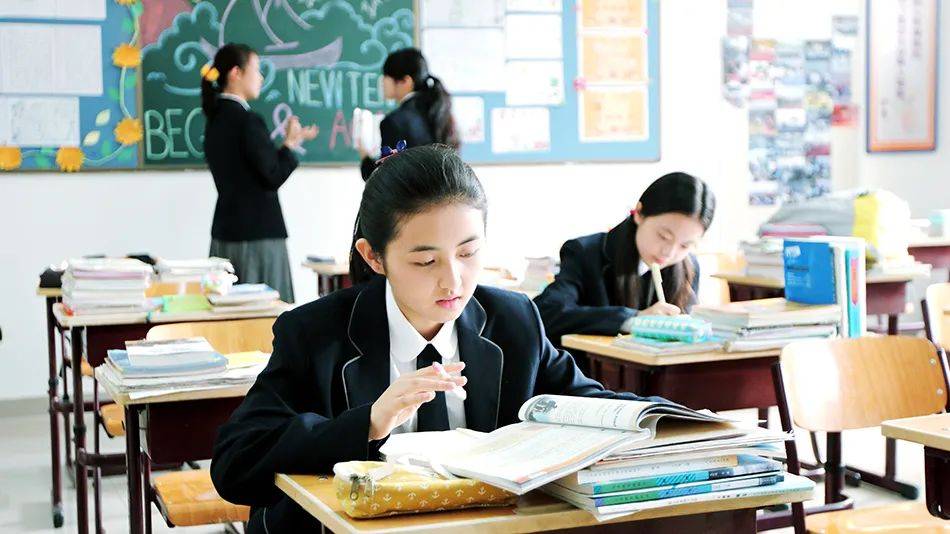 皇冠信用网代理
_学生禁玩手机皇冠信用网代理
,催生孩子间的地下交易