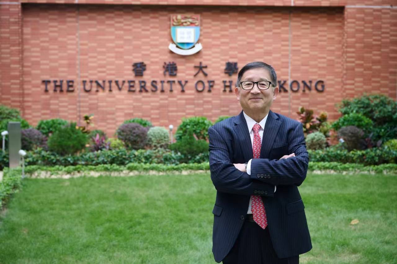皇冠皇冠足球平台
_专访港大教授李成:中美双方分别取消91%的加征关税皇冠皇冠足球平台
,对全球贸易有何影响?