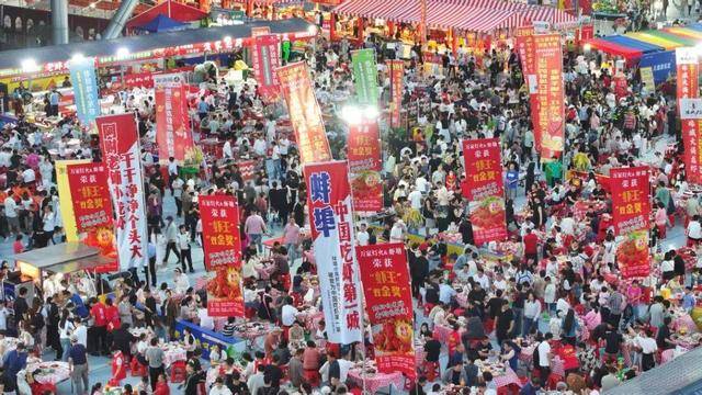 WNBA买球平台
_蚌埠龙虾节被曝有“点歌刺客”WNBA买球平台
,当地多部门介入调查