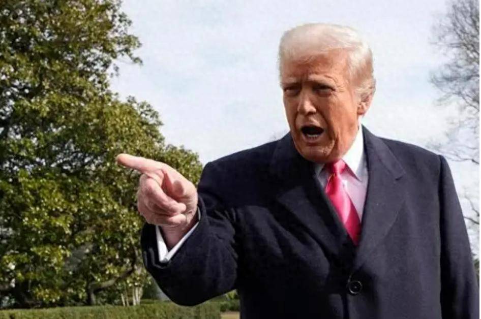 皇冠信用网登3代理
_特朗普被晾4天皇冠信用网登3代理
,中方未发请柬,美果断选择报复?要对中国起重机征税